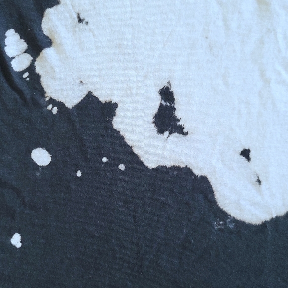 AC⚡DC Bleached "Back in Black"🖤 Graphic Tee👕 - NWOT - Picture 7 of 12